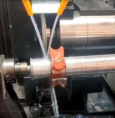 เครื่องตัดโปรไฟล์ CNC ความแม่นยําสูง เครื่องบดเครื่องจักร งานไม้